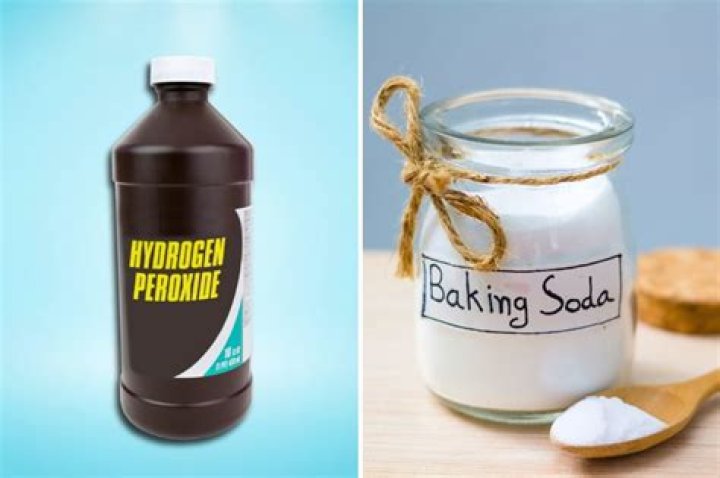 Can I mix hydrogen peroxide and baking soda?