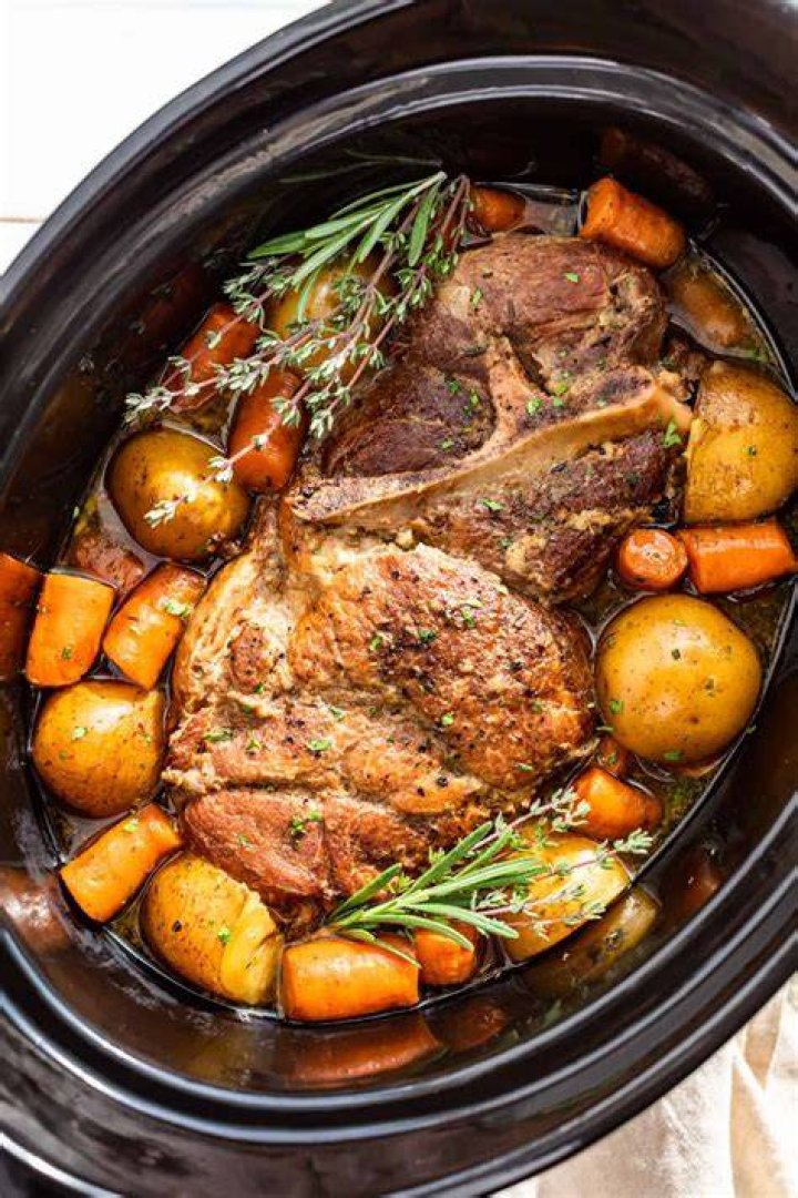 Can you put already cooked meat in slow cooker?