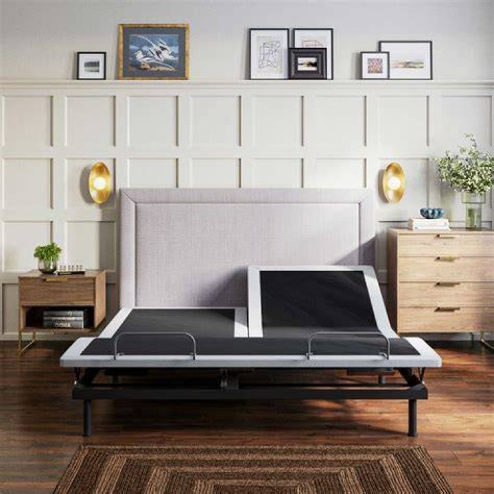 Does anyone make a split queen mattress?