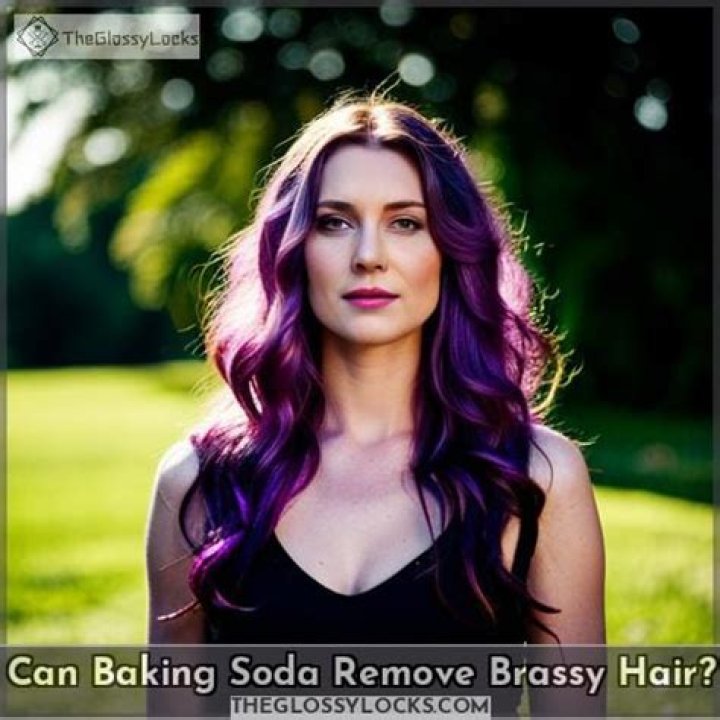 Does baking soda remove brassy hair?
