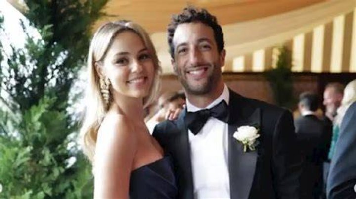 Does Daniel Ricciardo have a gf?