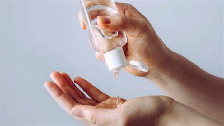 Does hand sanitizer melt ice?
