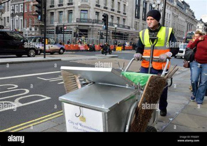 Is Paris or London cleaner?