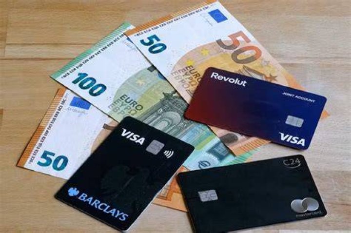 What credit cards are widely accepted in France?