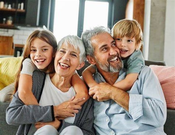 What grandparents should not do?