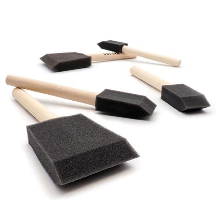 Will a foam brush leave streaks?